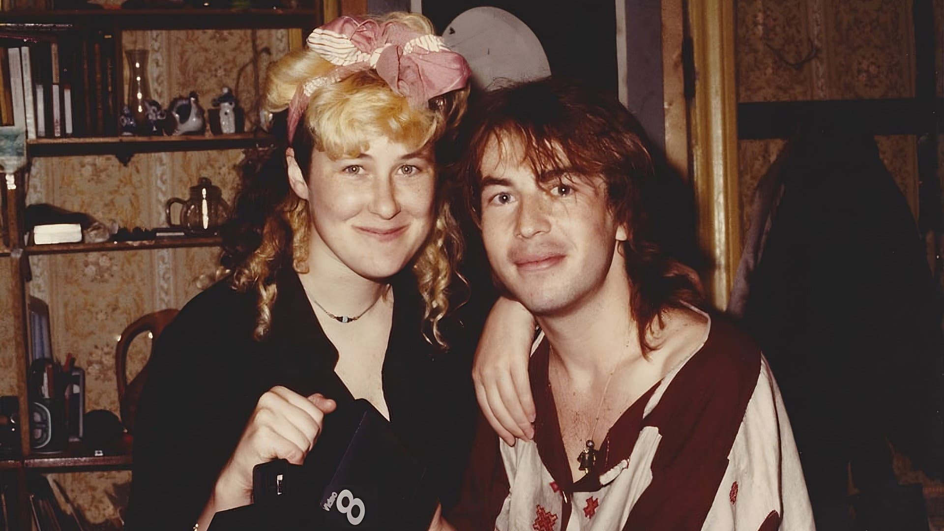 Aleksandr Bashlachev - In BG's communal apartment