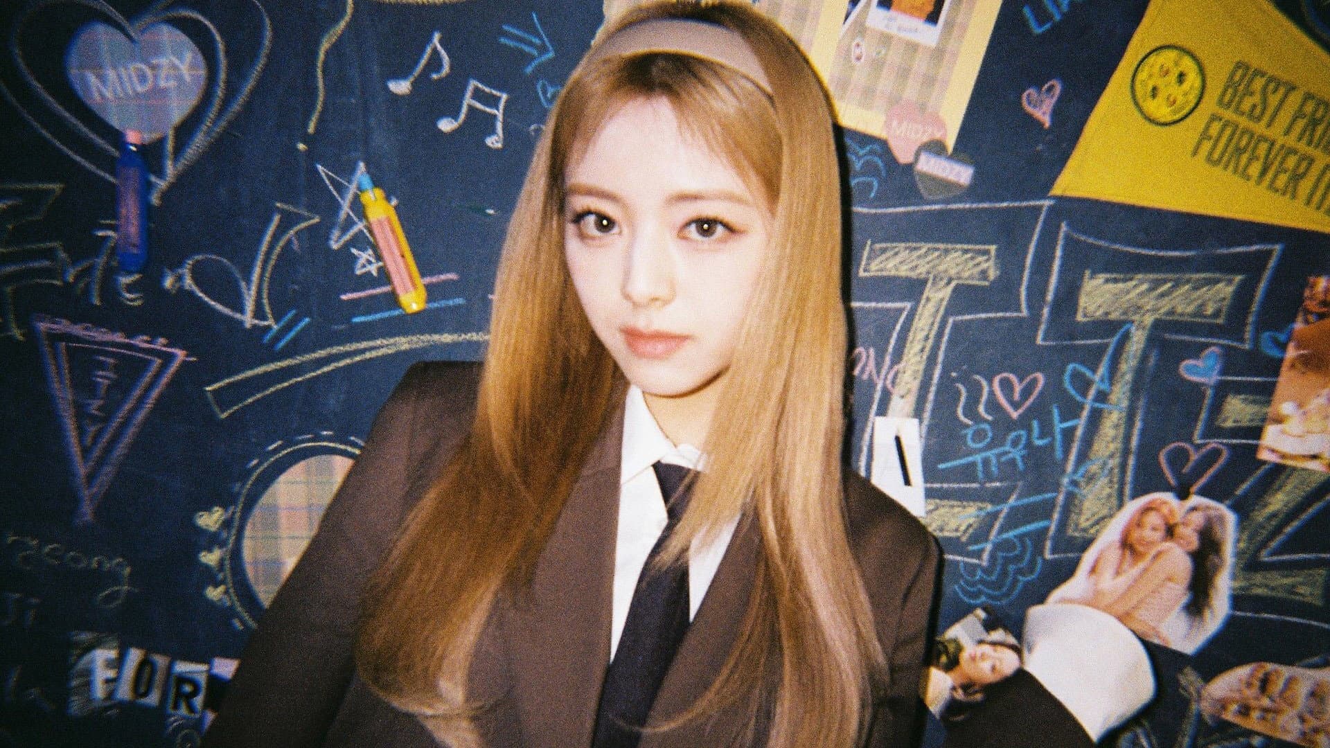 ITZY 2023 Season's Greetings [Best Friends Forever]