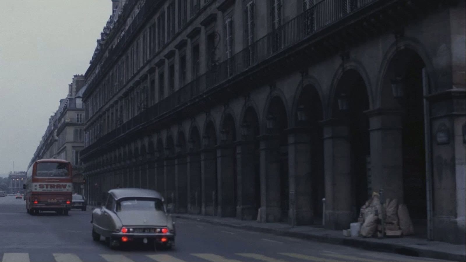 Les Mains négatives