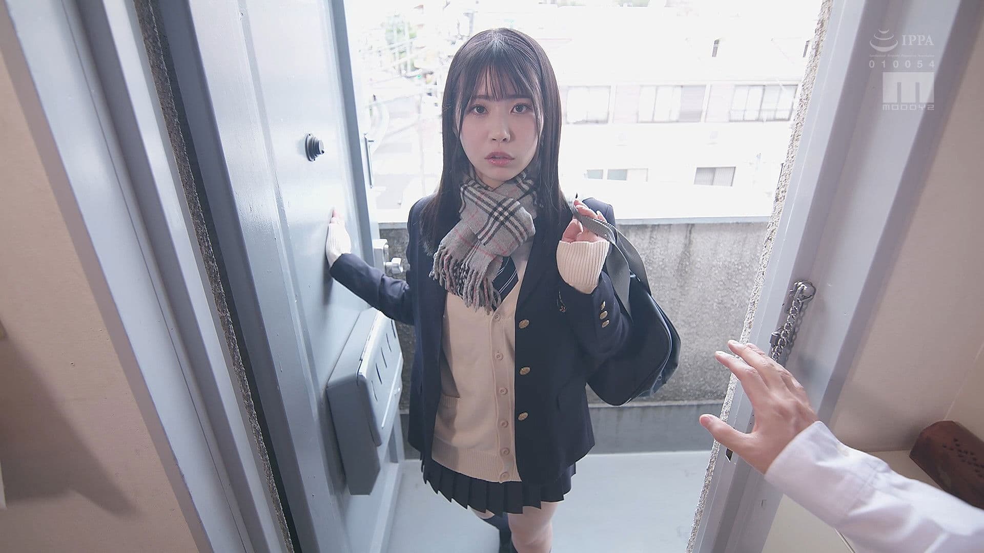 MIMK-186 A story about a gal who hangs out and lets you use her pussy. A live-action remake.