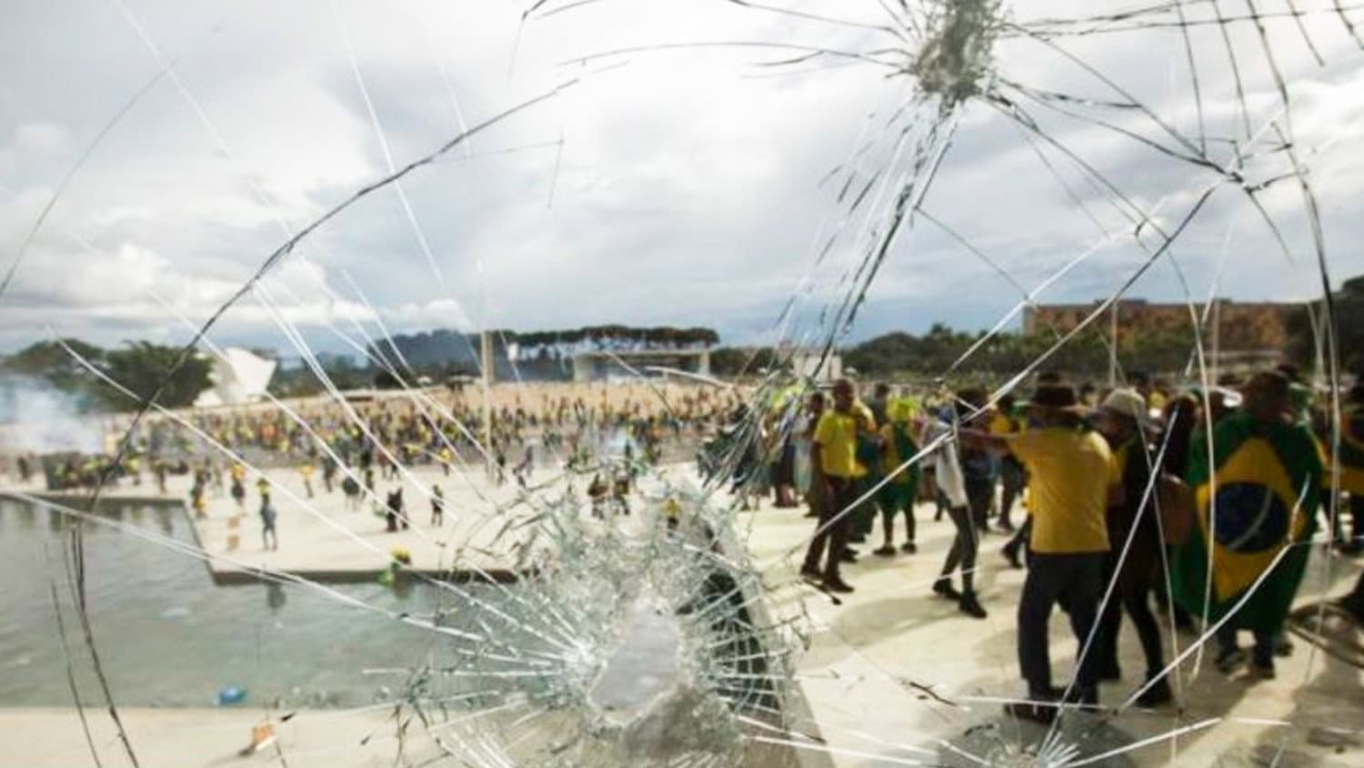 8 de Janeiro: O Dia que Abalou o Brasil