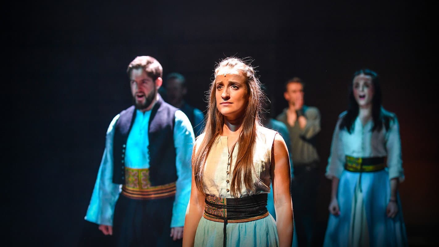 Devět křížů (divadelní záznam)