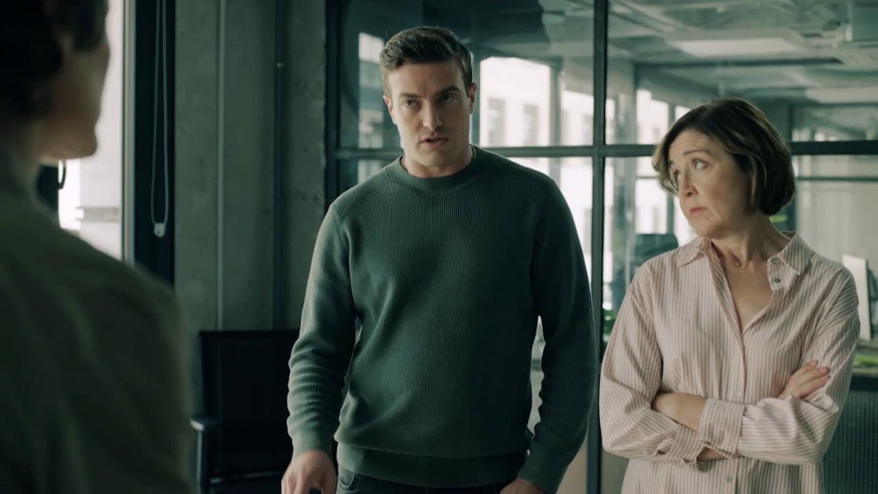 Laura and the mystery of the bride that waited too long