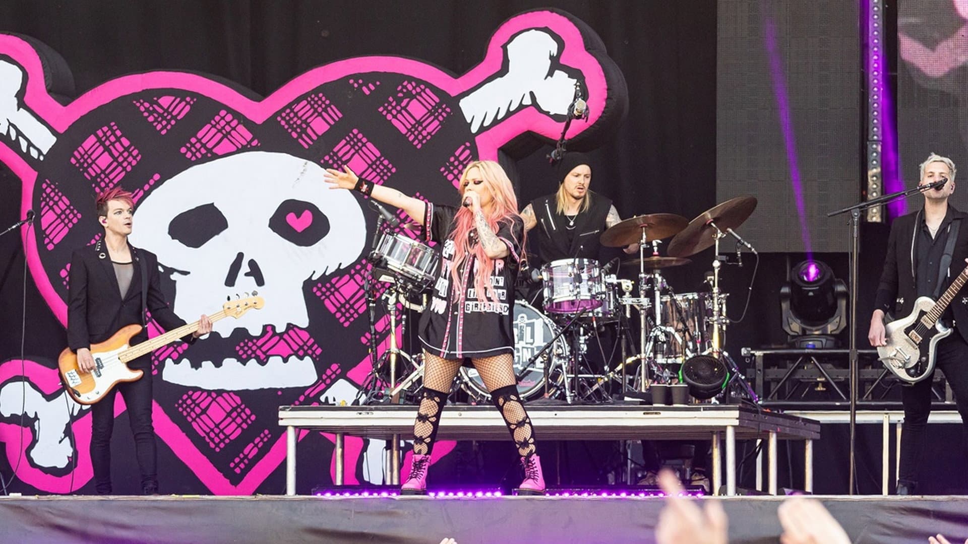 Avril Lavigne Live at Main Square Festival