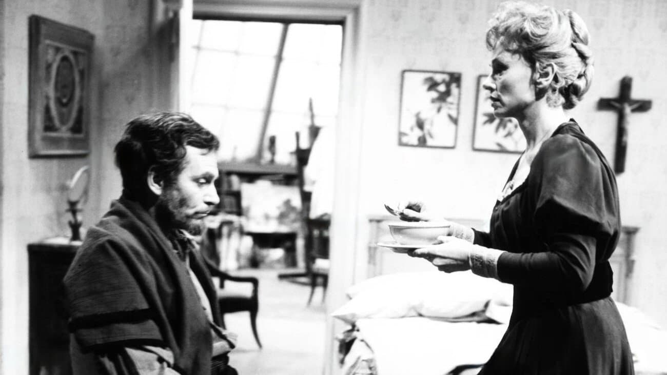 The Moon and Sixpence