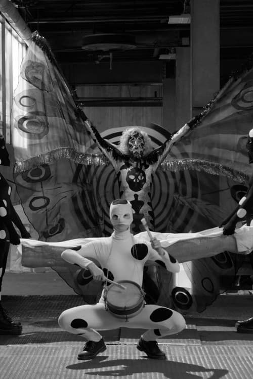 To live on the Moon (For Lorca)