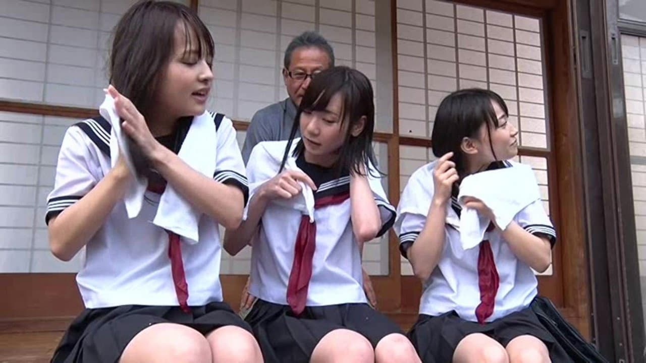 T28-523 Dripping Wet Girls Are Taking Shelter From The Rain And Receiving Sexual Harassment