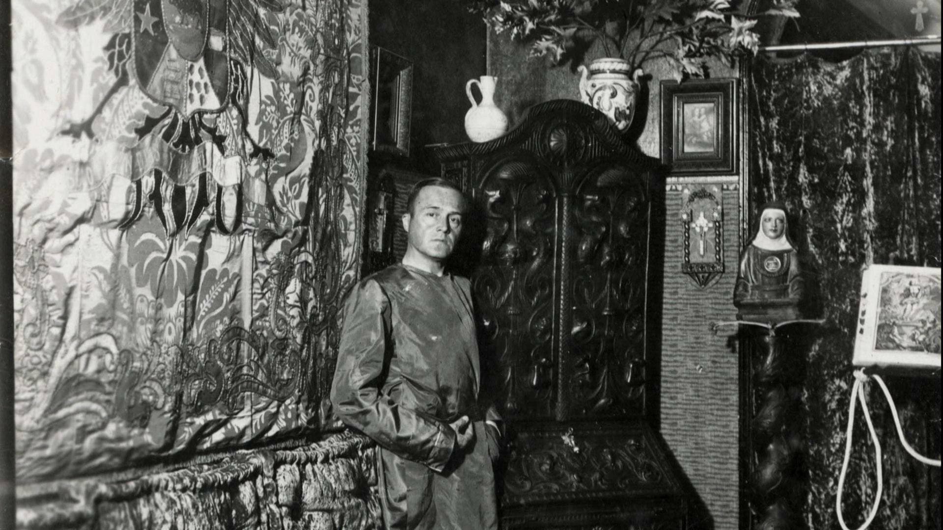 Álvaro Retana. Salir del armario de la historia