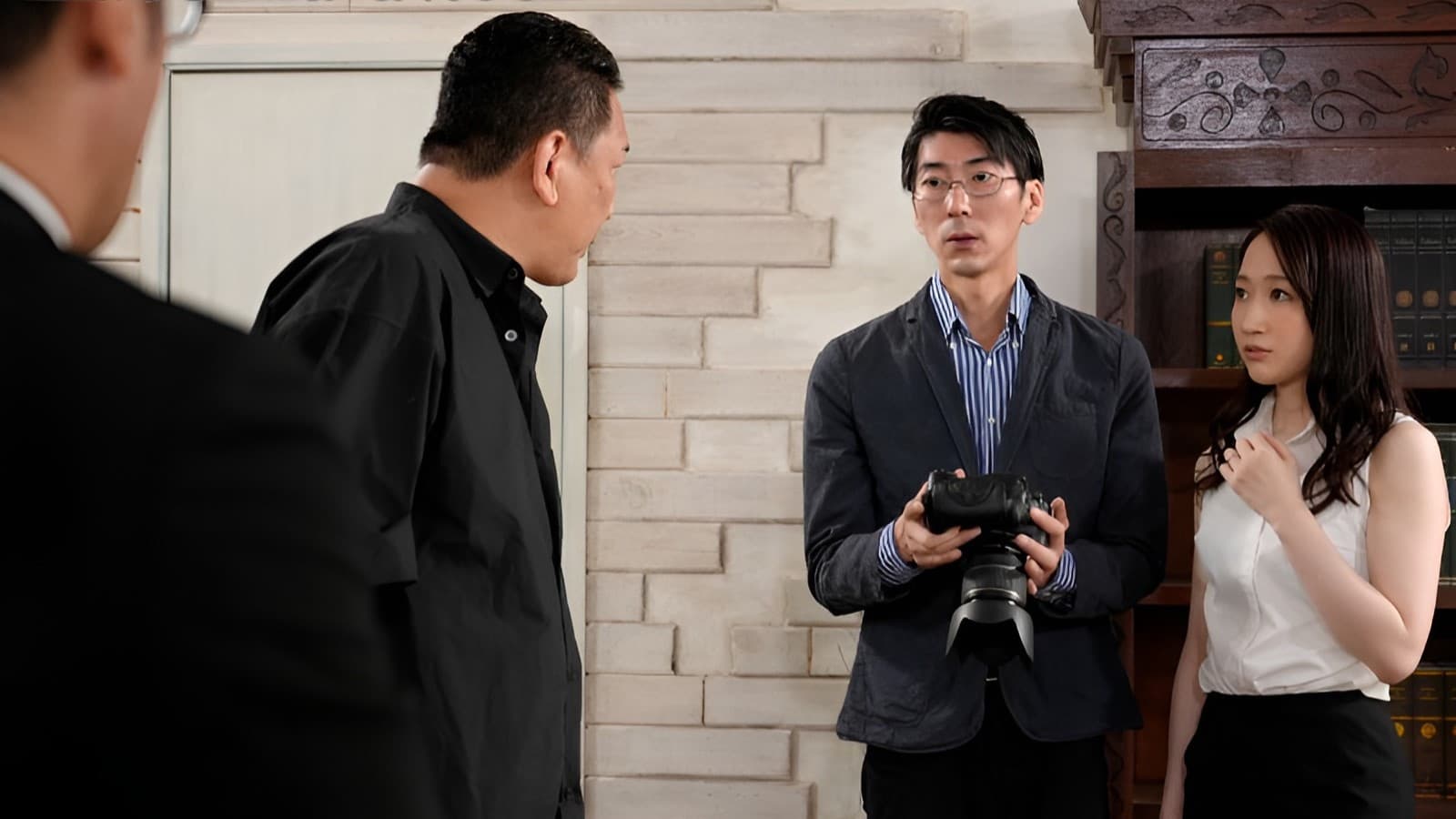 Nude Model NTR: Shocking Footage of a Wife's Affair & Descent into Shame with a Photographer